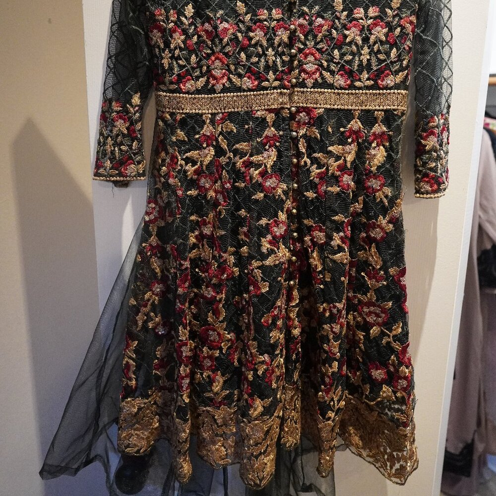 Bottle Green Nakoosh Embroided Traditional Dress - Small/Med